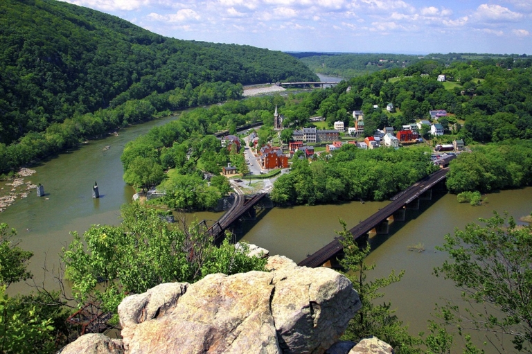 West Virginia Holidays Fly drives, Rail Complete North America